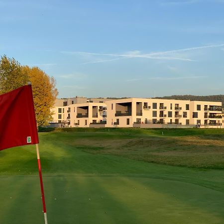 Greenbay Golf Apartments Тренчин Екстер'єр фото
