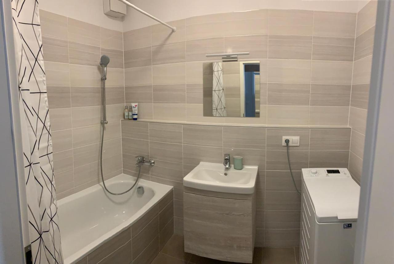 Greenbay Golf Apartments Тренчин Екстер'єр фото